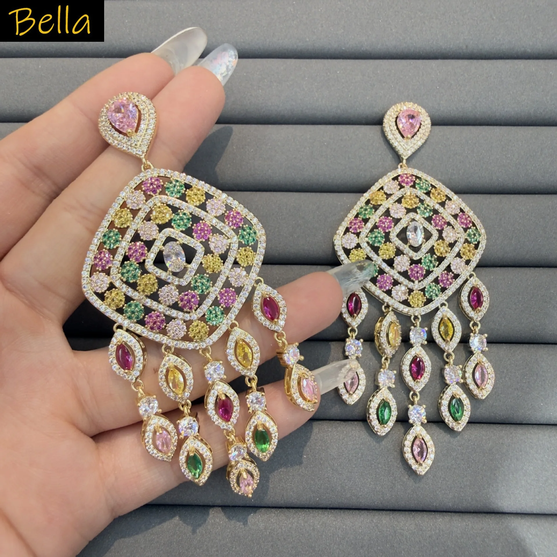 Luxury Cubic Zirconia Chandelier Earrings Elegant Statement Jewelry for Wedding Party Gala Event Shiny Long Dangle Earrings
Luxury Cubic Zirconia Chandelier Earrings Elegant Statement Jewelry for Wedding Party Gala Event Shiny Long Dangle Earrings