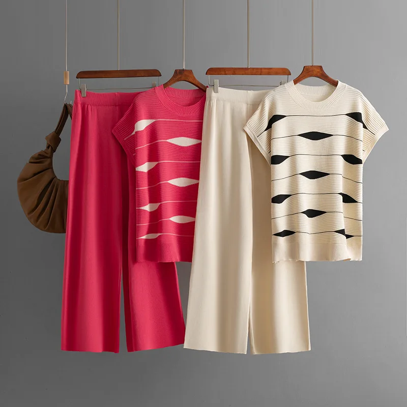 Модная женская одежда, новый летний полосатый вязаный свитер, топ с высокой талией, широкие брюки, повседневные комплекты из двух предметов, женские наряды
Модная женская одежда, новый летний полосатый вязаный свитер, топ с высокой талией, широкие брюки, повседневные комплекты из двух предметов, женские наряды