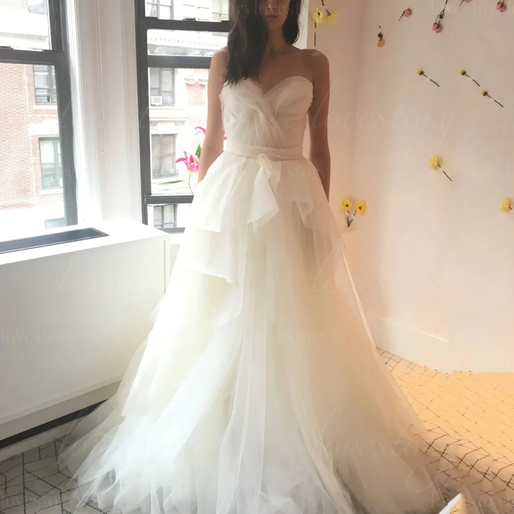 Customized Wedding Dresses A Line Tulle Simple Bride Robes Sweetheart Neck Bridal Gown Back Bow vestido de novia
Customized Wedding Dresses A Line Tulle Simple Bride Robes Sweetheart Neck Bridal Gown Back Bow vestido de novia