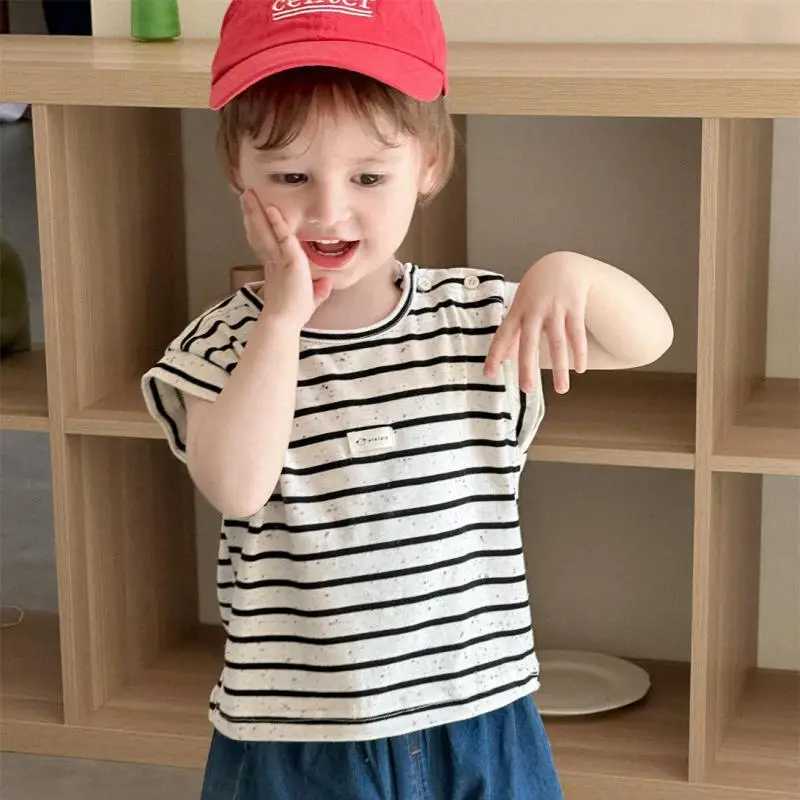 2025 Summer New Baby Short Sleeve Striped T Shirts Cotton Infant Girl Versatile Tops Toddler Boy Thin Casual Tee Baby Clothes
2025 Summer New Baby Short Sleeve Striped T Shirts Cotton Infant Girl Versatile Tops Toddler Boy Thin Casual Tee Baby Clothes