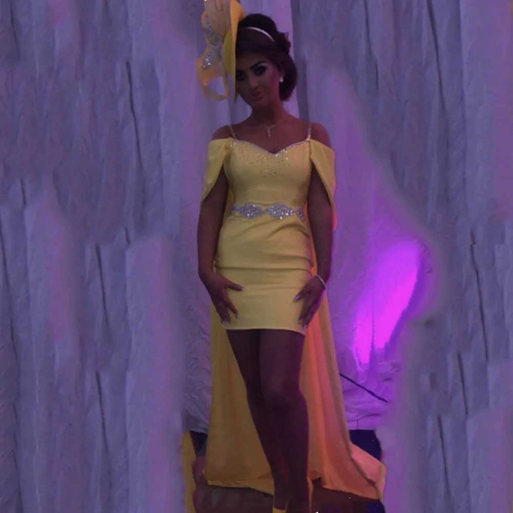 Off The Shoulder Yellow Cocktail Dress Beading Cocktail Gown for Women Sheath Mini Short Holiday Party Gown With Train
Off The Shoulder Yellow Cocktail Dress Beading Cocktail Gown for Women Sheath Mini Short Holiday Party Gown With Train