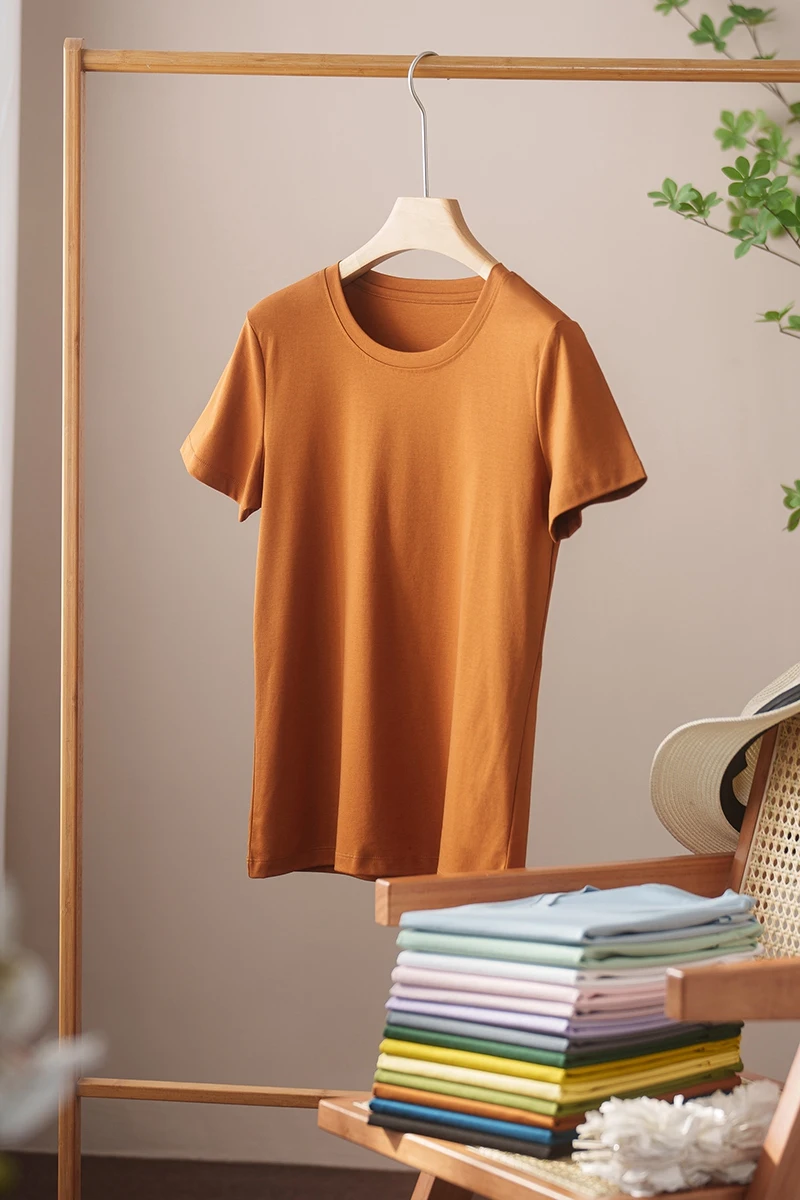 Summer new silk cotton short sleeved T-shirt for women with 80 pieces liquid ammonia basic solid color V round neck top
Summer new silk cotton short sleeved T-shirt for women with 80 pieces liquid ammonia basic solid color V round neck top