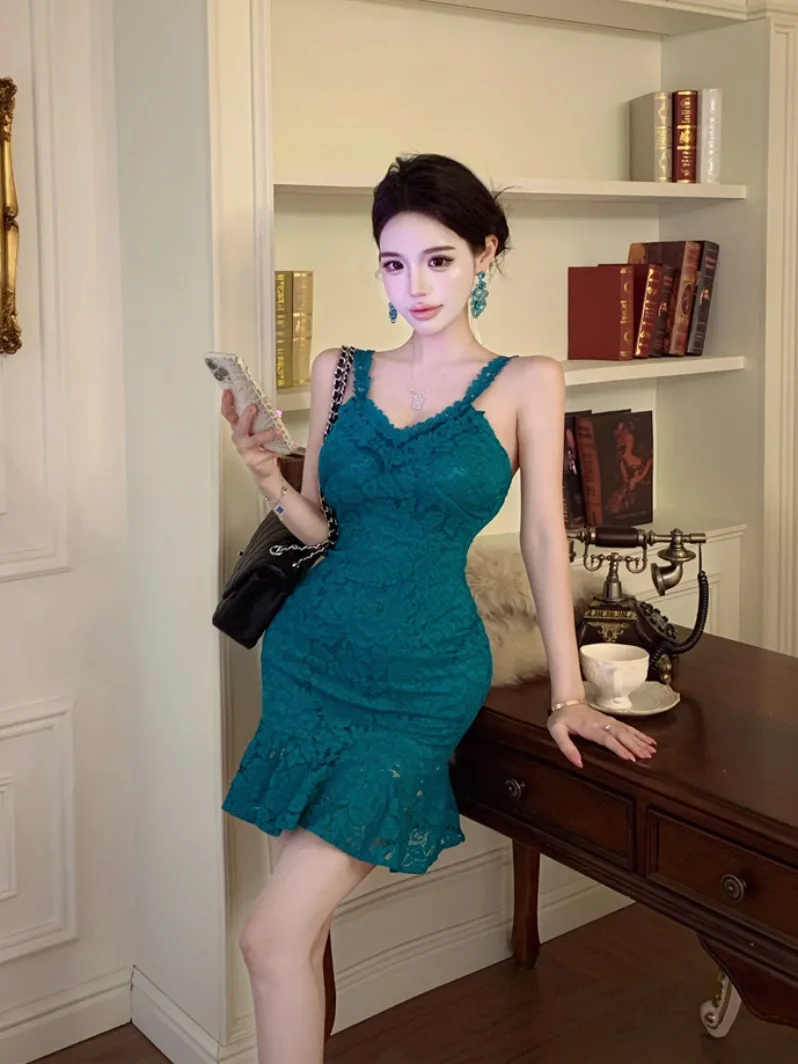 Sexy Lace Strap Dr Women's Autumn Winter Slim Fit Base Fi Tail Wrap around Skirt V Ne ort Dr Casual Wear for Ladies
Sexy Lace Strap Dr Women's Autumn Winter Slim Fit Base Fi Tail Wrap around Skirt V Ne ort Dr Casual Wear for Ladies