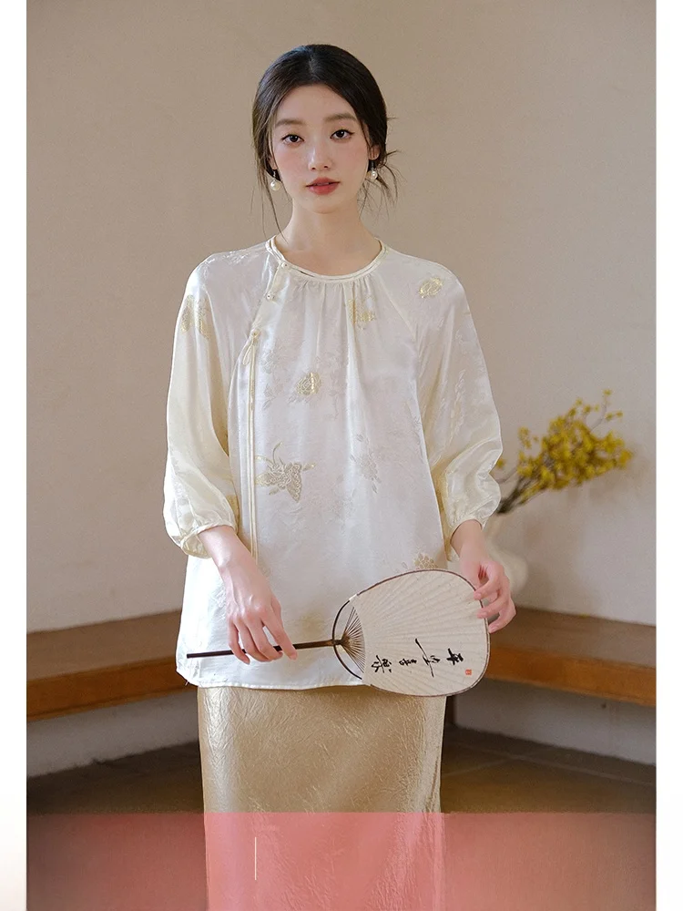 Shan Yuezhi New Chinese Style Silk Top Summer Wind High End Silk Improved Button round Neck Zen Tea Clothing
Shan Yuezhi New Chinese Style Silk Top Summer Wind High End Silk Improved Button round Neck Zen Tea Clothing