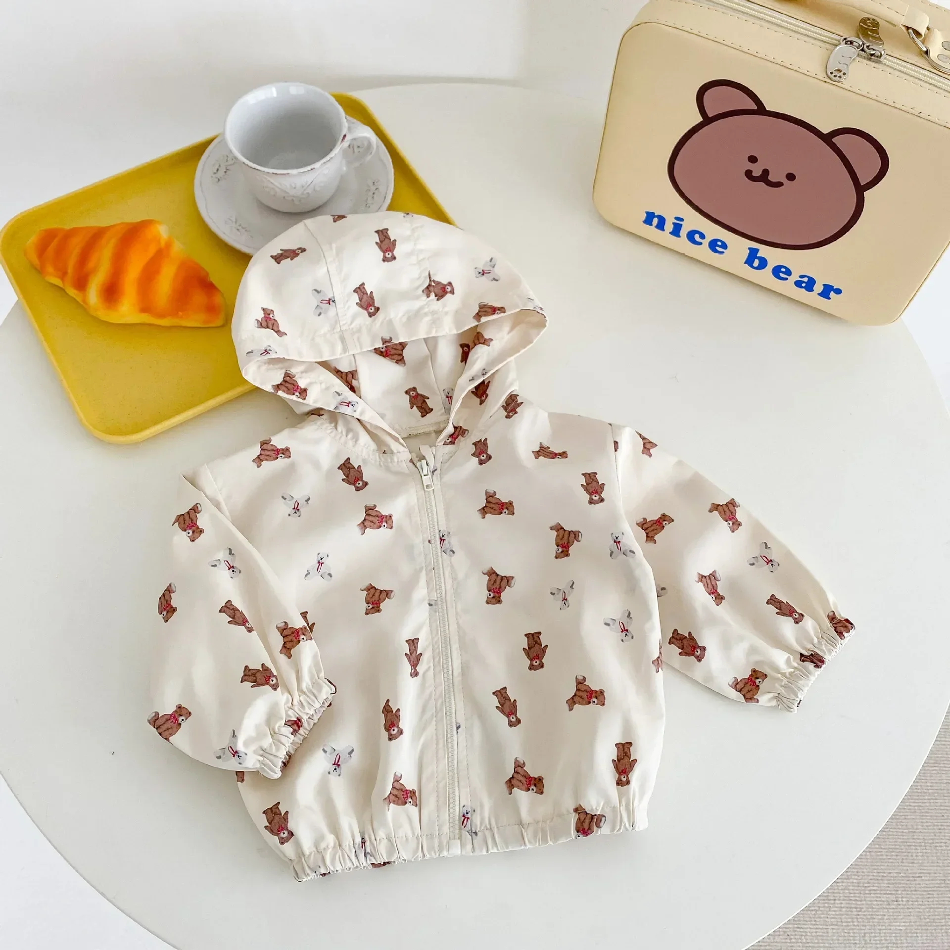 Summer Lightweight Cartoon Baby Girls Boys Hooded Sun Suits Toddler Zip Coats Infant Windbreaker Newborn Tops For 0-36 Months
Summer Lightweight Cartoon Baby Girls Boys Hooded Sun Suits Toddler Zip Coats Infant Windbreaker Newborn Tops For 0-36 Months
