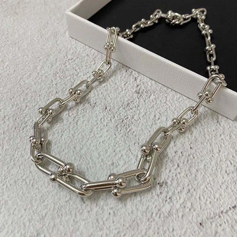U chain gold plated gradient metal necklace women party fashion sweater chain high quality
U chain gold plated gradient metal necklace women party fashion sweater chain high quality