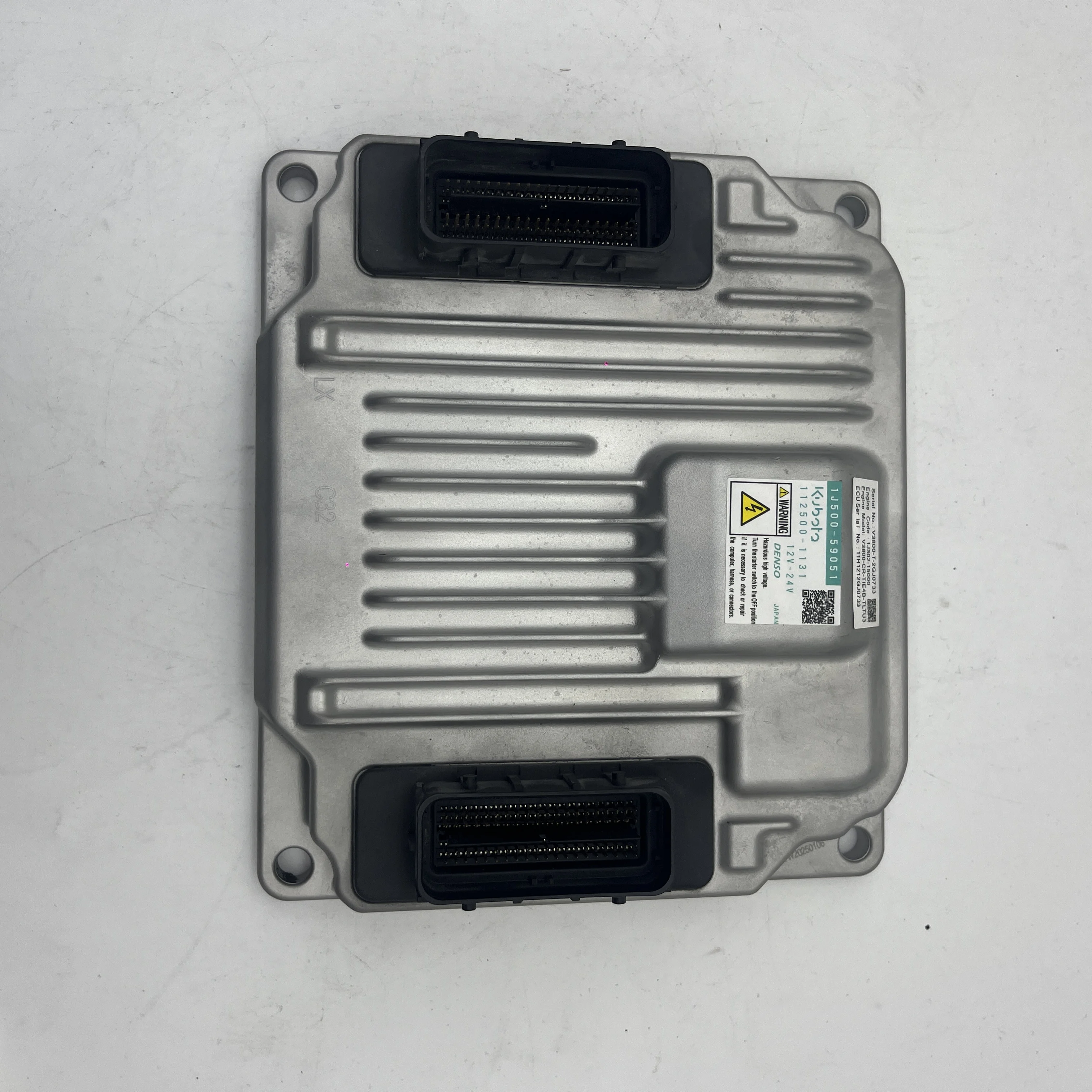 Новая программная панель контроллера двигателя ECU 1J500-59052 112500 -1132 для двигателя Kubota V3800
Новая программная панель контроллера двигателя ECU 1J500-59052 112500 -1132 для двигателя Kubota V3800