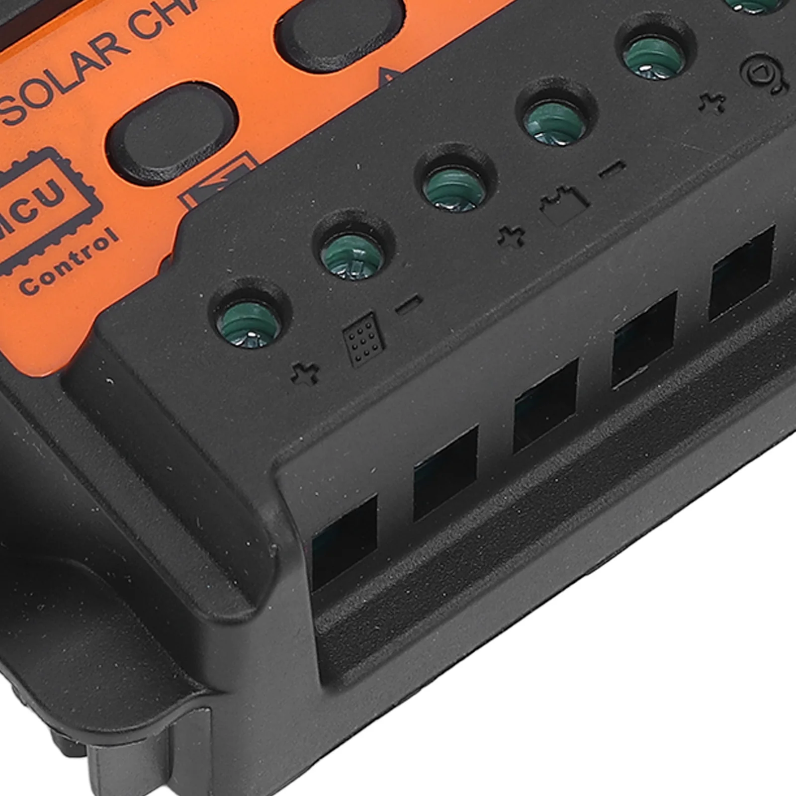 Solar Charge Controller with Dual USB Ports PWM 12V 24V Automatic Adaptation Solar Panel Regulator for Off Grid Systems 80A 
Solar Charge Controller with Dual USB Ports PWM 12V 24V Automatic Adaptation Solar Panel Regulator for Off Grid Systems 80A