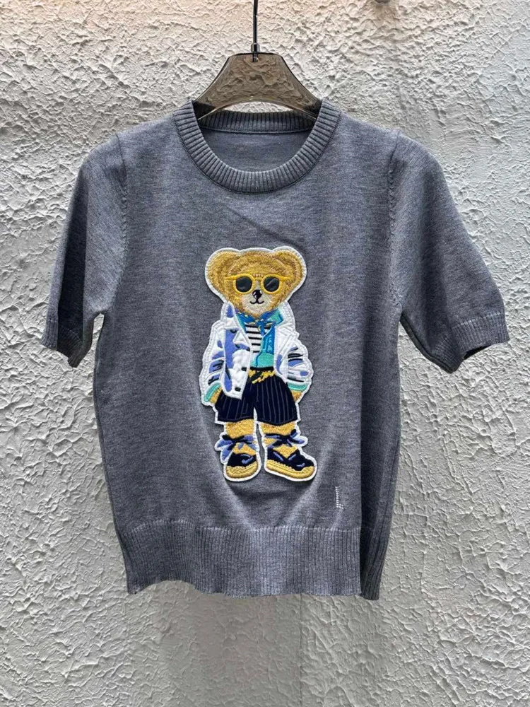 Brand Design Bear Cartoon Embroidery Knitted Sweater Women T-Shirt Casual Knitwear Jumpers Female Tops Casual Pull Femmes
Brand Design Bear Cartoon Embroidery Knitted Sweater Women T-Shirt Casual Knitwear Jumpers Female Tops Casual Pull Femmes