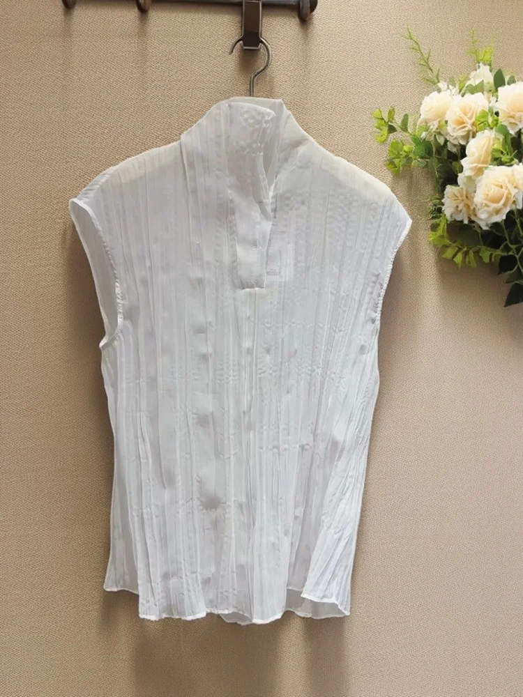 White Lace Stand Collar Sleeveless Shirt Women's Early Spring New Style Elegant Layering Base Layer Vest Top Standard Fit
White Lace Stand Collar Sleeveless Shirt Women's Early Spring New Style Elegant Layering Base Layer Vest Top Standard Fit
