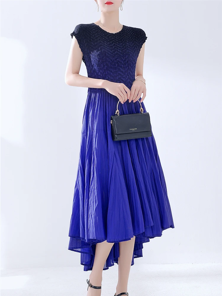 Pleated Advanced Organ Pleated Waist Women's Elegant Mid Length Dress 2023 Summer Gradual Loose Relaxed Vintage Dress
Pleated Advanced Organ Pleated Waist Women's Elegant Mid Length Dress 2023 Summer Gradual Loose Relaxed Vintage Dress
