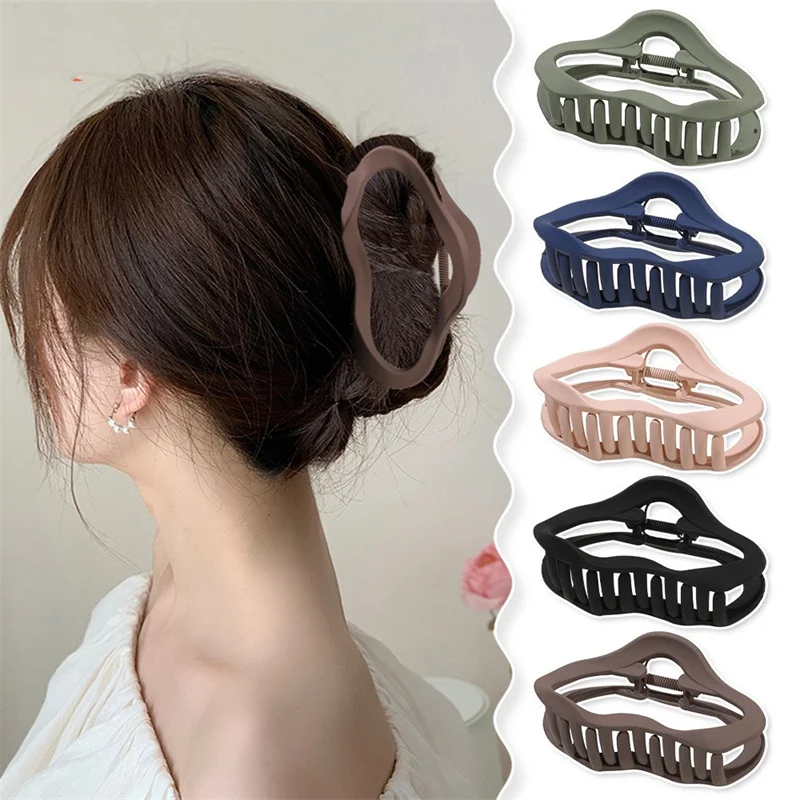 Solid Color Geometric Hair Claw High Ponytail Clip Headwear Women's Fashion Barrettes Hair Accessories Headwear
Solid Color Geometric Hair Claw High Ponytail Clip Headwear Women's Fashion Barrettes Hair Accessories Headwear