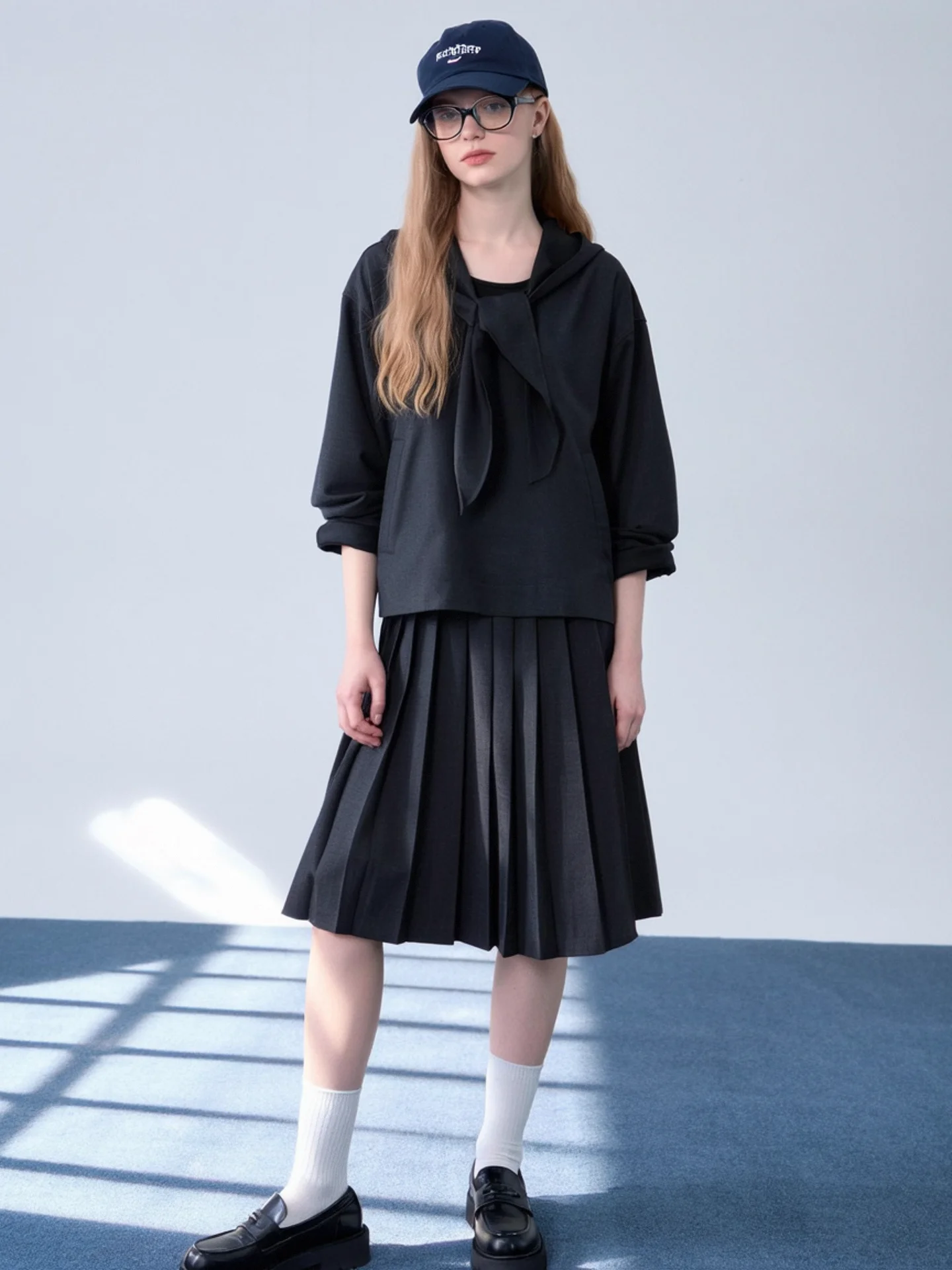 HUAAPPUW Women's Fashion Set High Waist Pleated Skirt with Shirt Belted Hoodie Black Autumn New Arrival Two-Piece Suit
HUAAPPUW Women's Fashion Set High Waist Pleated Skirt with Shirt Belted Hoodie Black Autumn New Arrival Two-Piece Suit