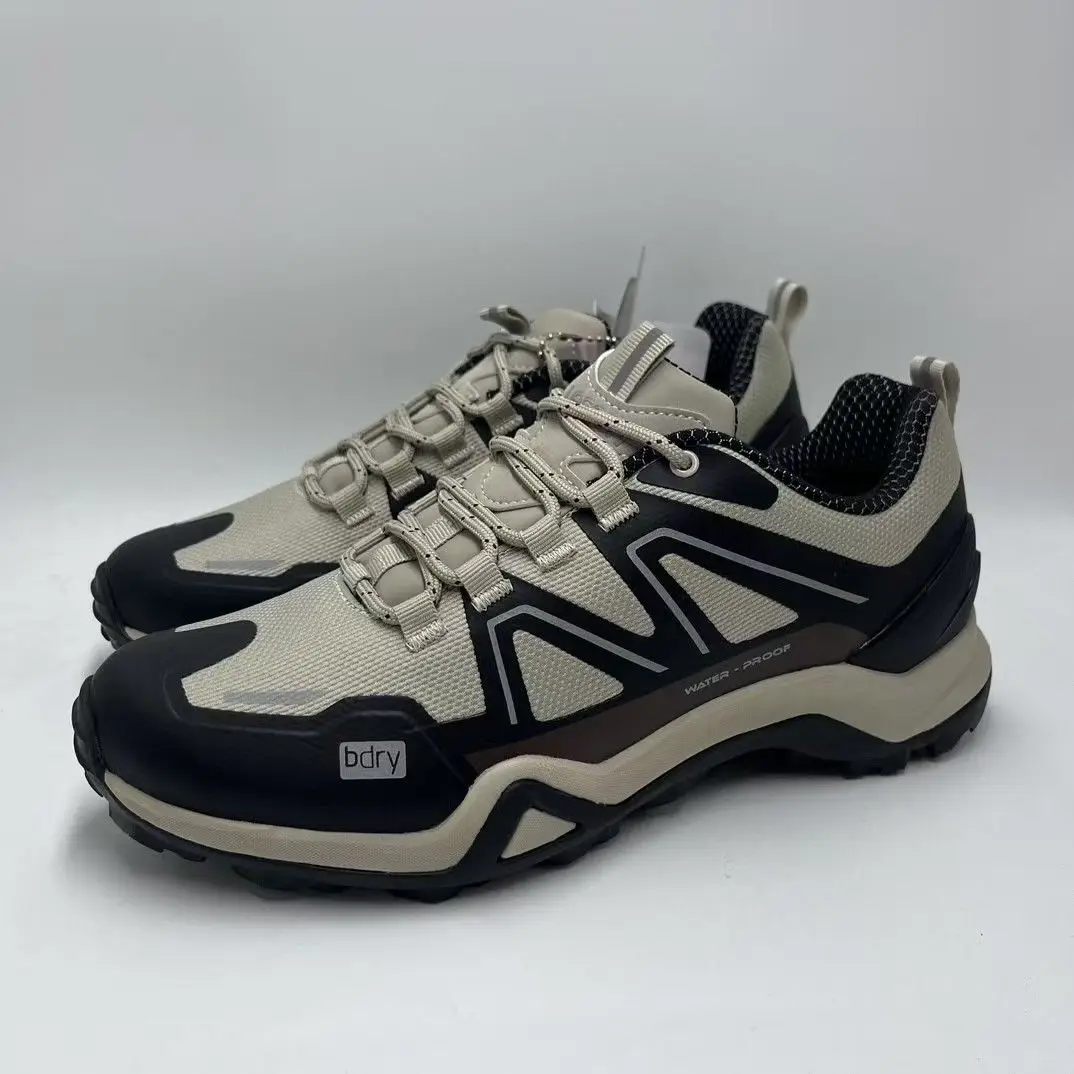 Outdoor waterproof hiking boots Hunting sneakers men's spring and autumn mountaineering wear mountaineering sports boots
Outdoor waterproof hiking boots Hunting sneakers men's spring and autumn mountaineering wear mountaineering sports boots