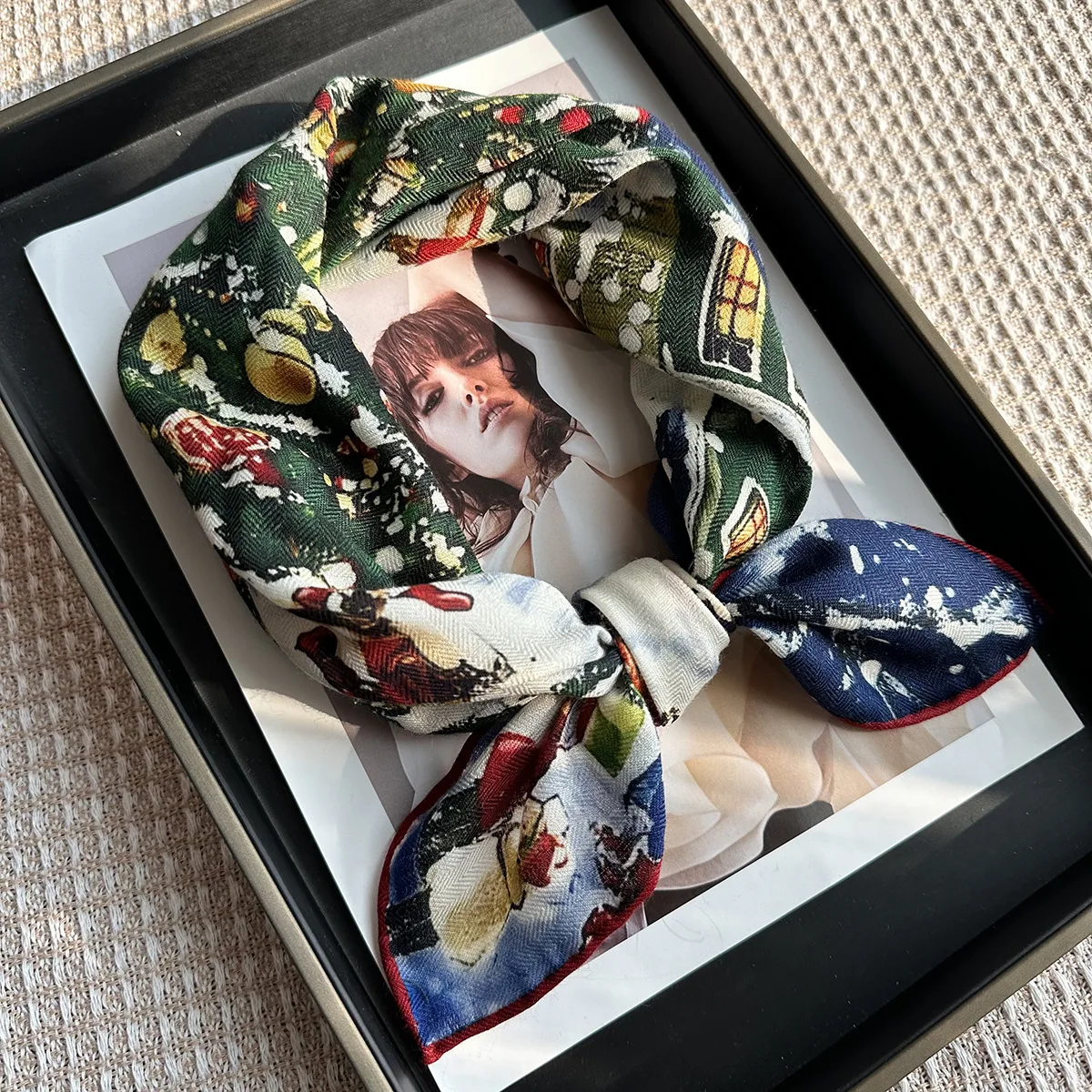 65cm 30% Silk, 70% Wool Christmas Tree Style Double-sided Printed Scarf Women's Warm Square ShawlHeadband Hijab Poncho Scarves
65cm 30% Silk, 70% Wool Christmas Tree Style Double-sided Printed Scarf Women's Warm Square ShawlHeadband Hijab Poncho Scarves