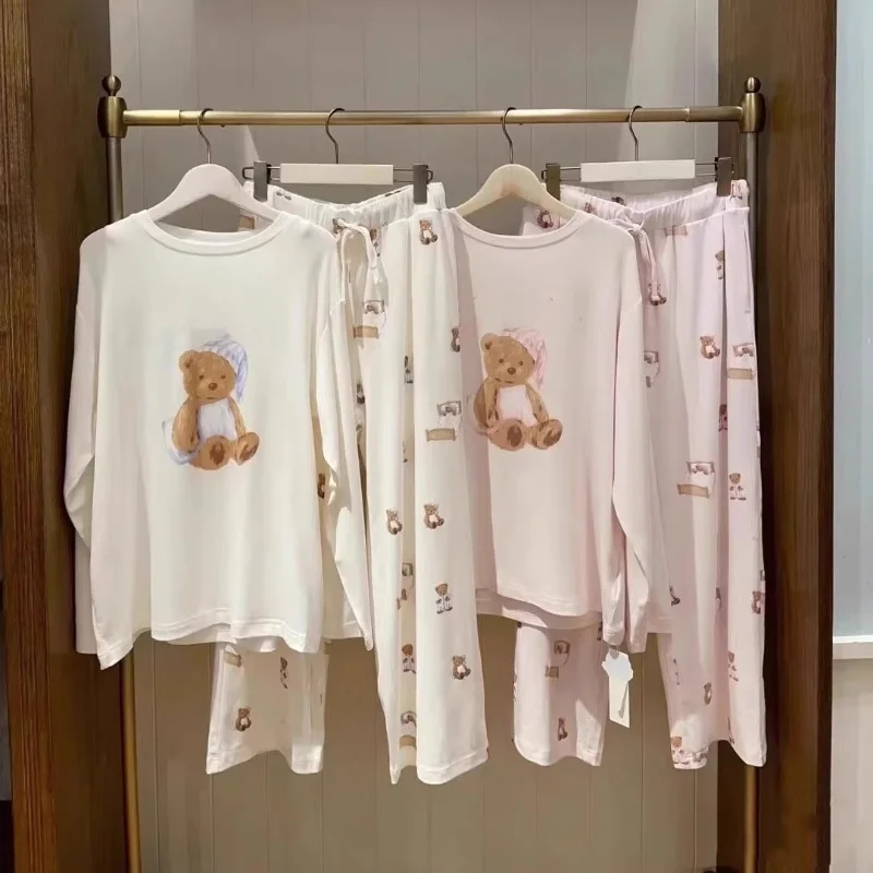 Women's High-Quality Ice Cream Comfortable Spring and Fall Goodnight Bear Soft Long-Sleeved Long Pants Pajamas Loungewear Set
Women's High-Quality Ice Cream Comfortable Spring and Fall Goodnight Bear Soft Long-Sleeved Long Pants Pajamas Loungewear Set