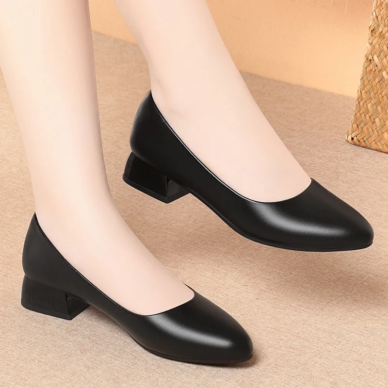 3cm All Match Breathable Comfortable Shallow Shoes Soft Leather Loafers 2025 Fall Women's Square Heels Shoes for Office Mom Work
3cm All Match Breathable Comfortable Shallow Shoes Soft Leather Loafers 2025 Fall Women's Square Heels Shoes for Office Mom Work
