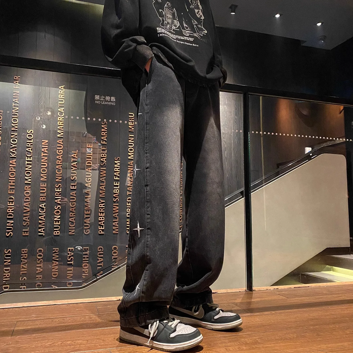 Pants Denim Pant Men Embroidery Jeans Y2k Streetwear Vintage Loose Mid Waist Straight Trousers Work Casual Lace Up 2026 Summer
Pants Denim Pant Men Embroidery Jeans Y2k Streetwear Vintage Loose Mid Waist Straight Trousers Work Casual Lace Up 2026 Summer