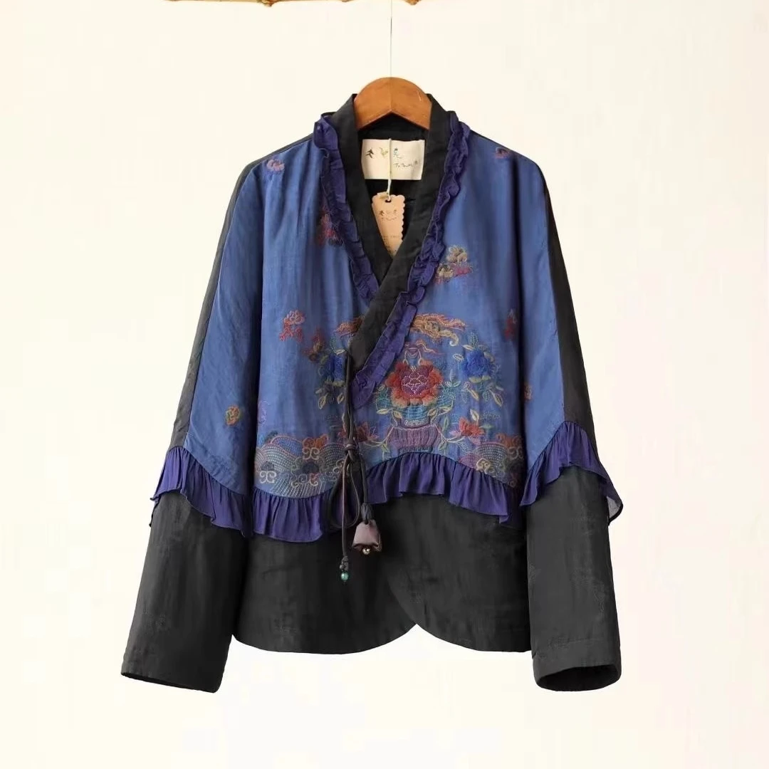 Top Winter women's jackets Embroidered patchwork Silk linen Warm coat Blue lace jacquard weave high quality Women clothing
Top Winter women's jackets Embroidered patchwork Silk linen Warm coat Blue lace jacquard weave high quality Women clothing