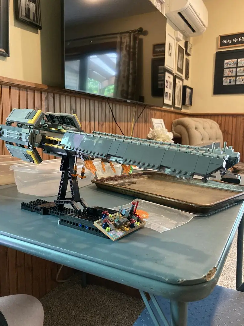 1026PCS Famous Star Movie Helldivers 2 Super Destroyer Model DIY Creative Ideas Children Toy Birthday Gift Blocks
1026PCS Famous Star Movie Helldivers 2 Super Destroyer Model DIY Creative Ideas Children Toy Birthday Gift Blocks