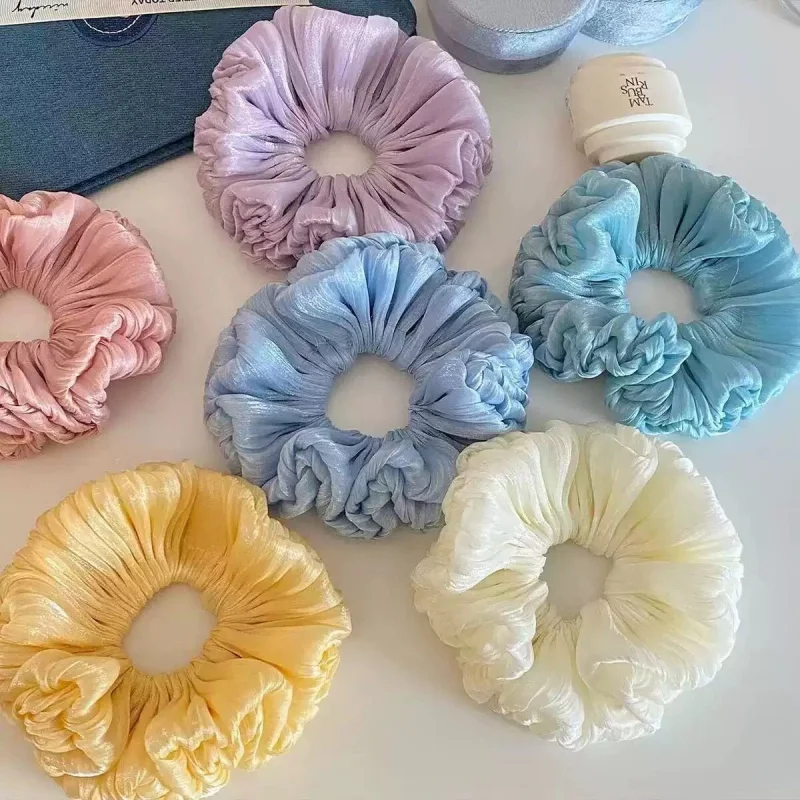 Vertical Pleated Metallic Luster Headwear Bold Glossy Ribbed Hair Ties High Elasticity Voluminous Bun Holders For Modern Styling
Vertical Pleated Metallic Luster Headwear Bold Glossy Ribbed Hair Ties High Elasticity Voluminous Bun Holders For Modern Styling