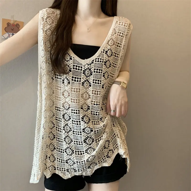 Summer Art Retro Fresh Minimalist Loose Medium Length Knitted Sleeveless Tank Top V-neck Solid Color Hollow Women's T-shirt Top
Summer Art Retro Fresh Minimalist Loose Medium Length Knitted Sleeveless Tank Top V-neck Solid Color Hollow Women's T-shirt Top