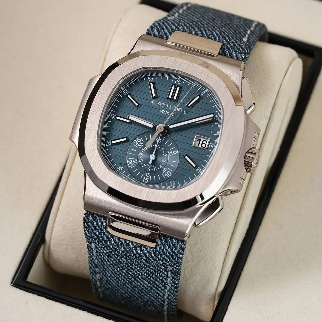 Кожаные ремешки для часов ручной работы 25 мм, подходят для Patek Philippe Nautilus PP5711/5726/5980, джинсовый ремешок для часов с вырезом
Кожаные ремешки для часов ручной работы 25 мм, подходят для Patek Philippe Nautilus PP5711/5726/5980, джинсовый ремешок для часов с вырезом