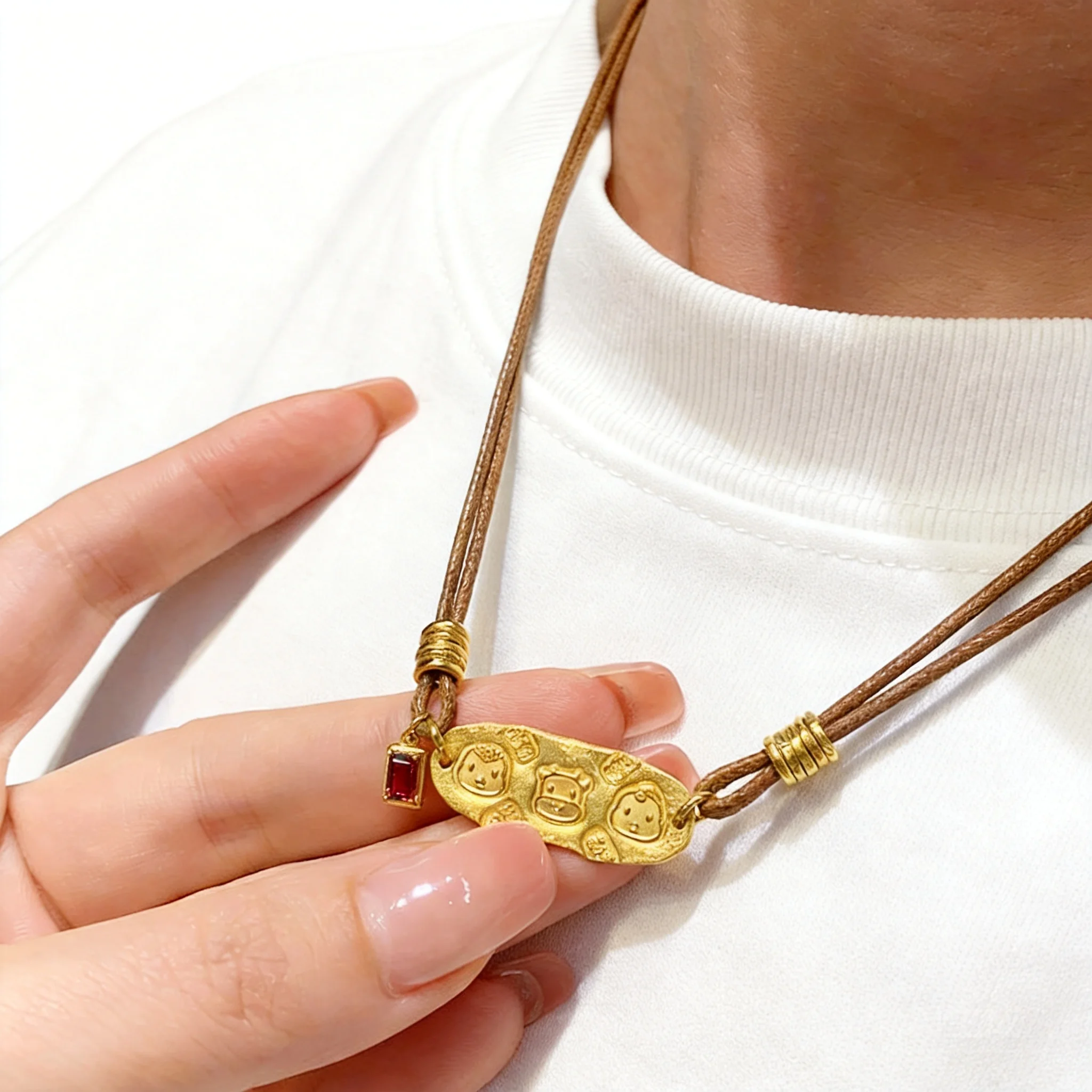 Chinese Traditional Lucky Blessing Gold Plated Engraved Three Zodiac Amulet Pendant Necklace Adjustable Brown Braided Rope Good
Chinese Traditional Lucky Blessing Gold Plated Engraved Three Zodiac Amulet Pendant Necklace Adjustable Brown Braided Rope Good