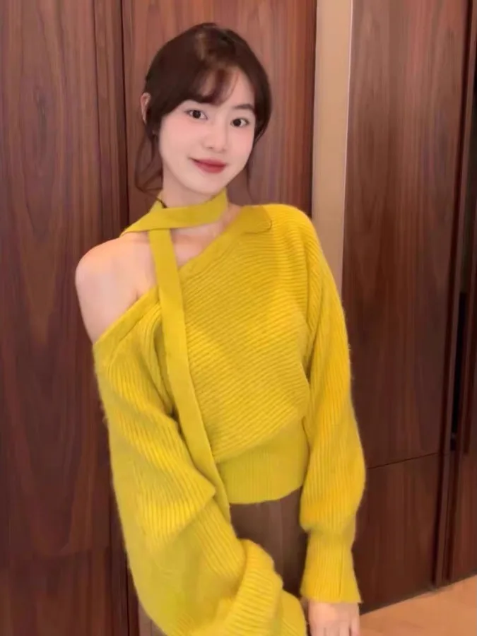 Chic Loose Women's Knitted Sweater Autumn Winter Soft Tassel Twist Knitwear Slimming Waist Belt Faionable Casual Top
Chic Loose Women's Knitted Sweater Autumn Winter Soft Tassel Twist Knitwear Slimming Waist Belt Faionable Casual Top