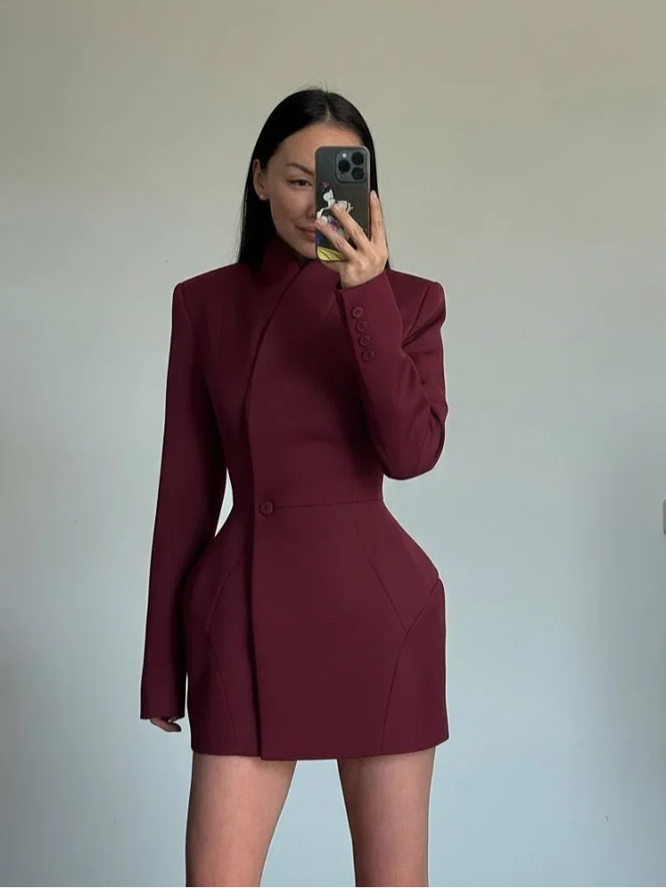 Chic Waist Cinching Suit Jacket Women V-neck Full Sleeve Single Button Shoulder Pad Slim Coat 2026 Lady Commute Jackets spring
Chic Waist Cinching Suit Jacket Women V-neck Full Sleeve Single Button Shoulder Pad Slim Coat 2026 Lady Commute Jackets spring