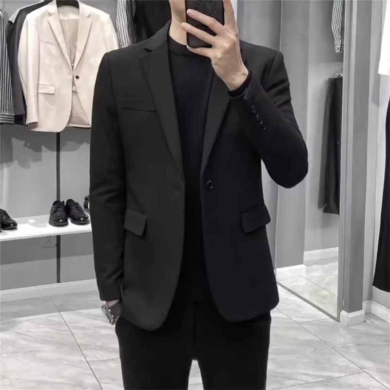 Slim Fit Single Breasted Male Blazer Gentleman Casual Trendy 2025 Menswear Handsome Vintage Coat Fashion New Men's Suit Jackets
Slim Fit Single Breasted Male Blazer Gentleman Casual Trendy 2025 Menswear Handsome Vintage Coat Fashion New Men's Suit Jackets