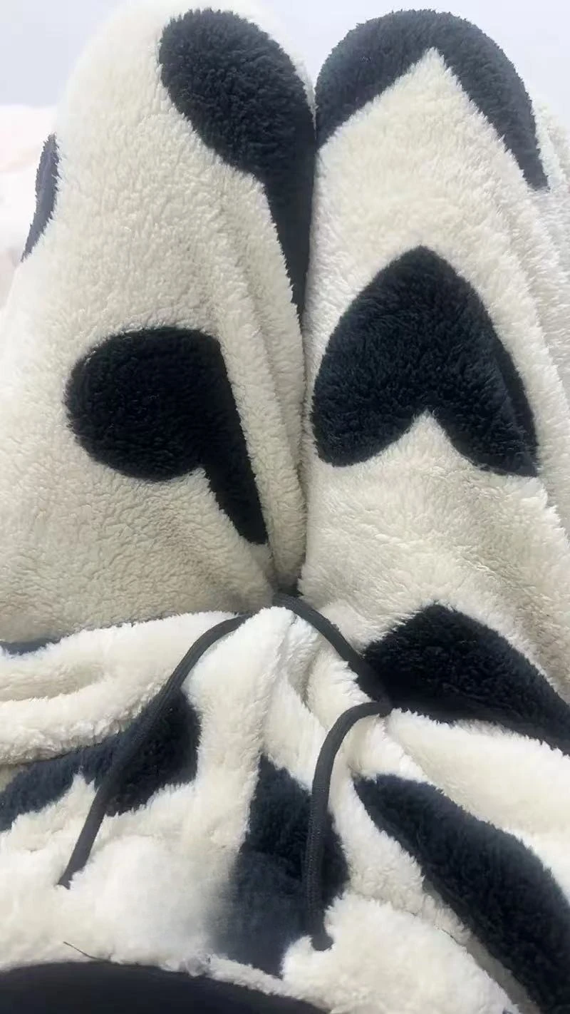 Winter women's trousers wide-leg heart-shaped printed jogging pants winter warm sports pants elastic waist casual trousers
Winter women's trousers wide-leg heart-shaped printed jogging pants winter warm sports pants elastic waist casual trousers