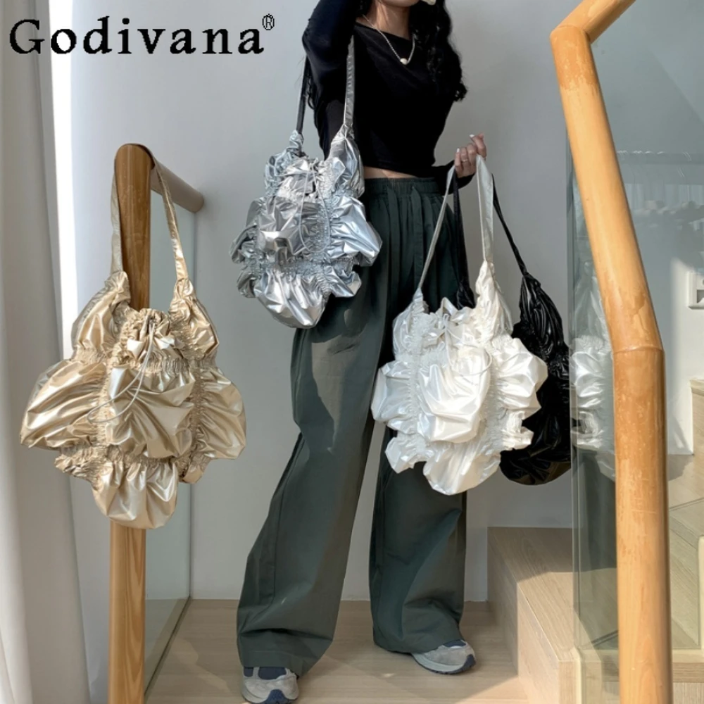 Fashion Street Wind Drawstring Petals Cream Clouds Ruched Shoulder Big Bags Leisure Commute Women's Tote Shopping Bag
Fashion Street Wind Drawstring Petals Cream Clouds Ruched Shoulder Big Bags Leisure Commute Women's Tote Shopping Bag