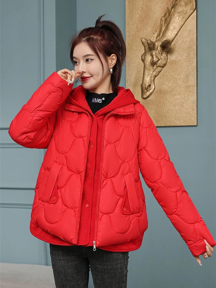 Молодежное корейское пальто для женщин 2025, зимняя модная дизайнерская двухслойная куртка с капюшоном, зимние предметы первой необходимости
Молодежное корейское пальто для женщин 2025, зимняя модная дизайнерская двухслойная куртка с капюшоном, зимние предметы первой необходимости
