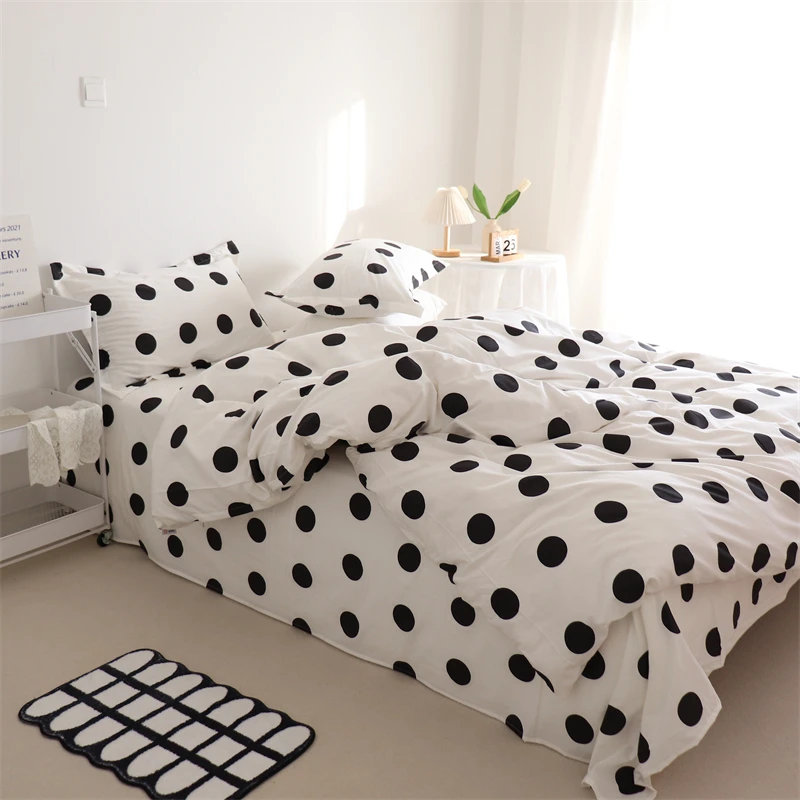 4-Piece Flat Set Pillowcase Breathable Fitted Cotton Cover Hotel 3-Piece Modern Comfortable Nordic Duvet Soft Bedding Sheet Bed
4-Piece Flat Set Pillowcase Breathable Fitted Cotton Cover Hotel 3-Piece Modern Comfortable Nordic Duvet Soft Bedding Sheet Bed