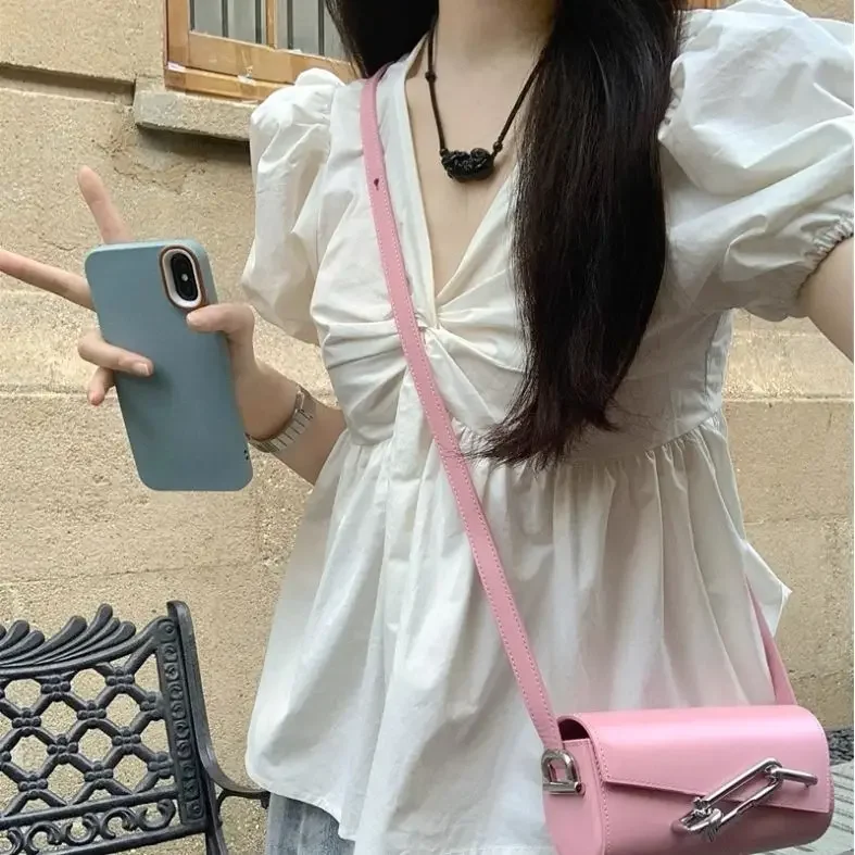 Women Blouse French Style Bubble Sleeve V-neck Twisted Shirt Summer New Sweet Shirt Short Sleeved Shirt Fashionable Top
Women Blouse French Style Bubble Sleeve V-neck Twisted Shirt Summer New Sweet Shirt Short Sleeved Shirt Fashionable Top
