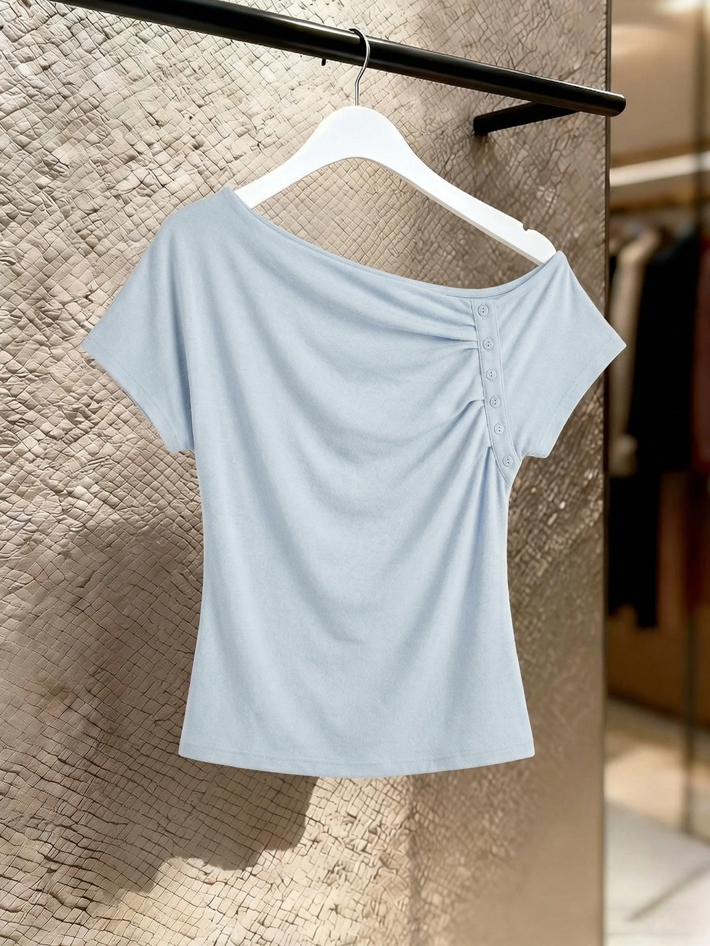 Summer 2026 Trendy Minimalist Design Hoodie T-Shirt Casual Versatile Short Sleeve Fashionable Top for Women Straight Cut
Summer 2026 Trendy Minimalist Design Hoodie T-Shirt Casual Versatile Short Sleeve Fashionable Top for Women Straight Cut