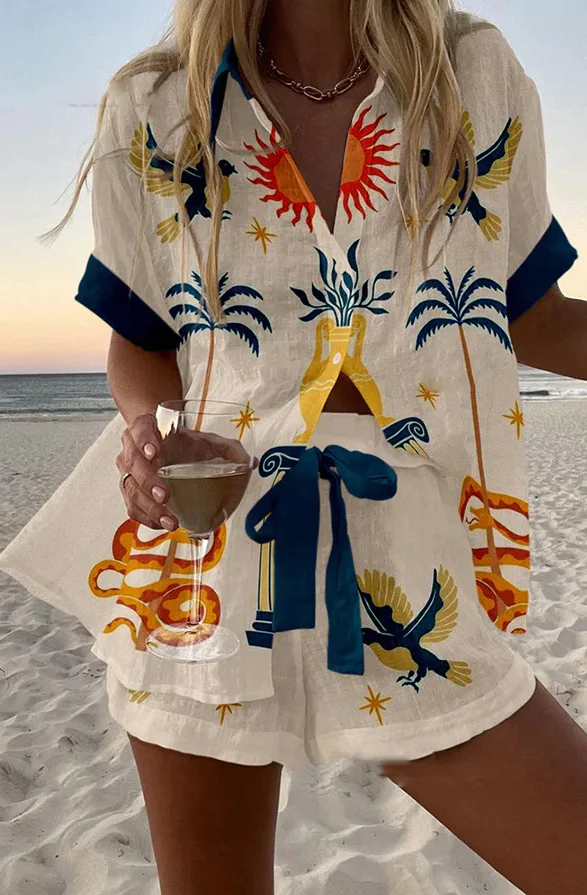 Simple And Fashionable Printed Women's Hawaiian Vacation Style Set Short Sleeved Shirt Shorts Casual Two-piece Set
Simple And Fashionable Printed Women's Hawaiian Vacation Style Set Short Sleeved Shirt Shorts Casual Two-piece Set