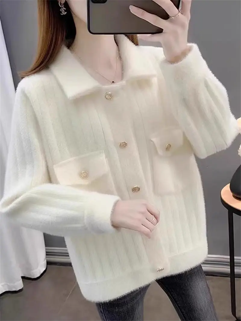 Mink Fleece Cardigan Sweater Women's Autumn/Winter Loose Simple Sweet Short Knitted Versatile Casual Coat Female Outerwear Z4530
Mink Fleece Cardigan Sweater Women's Autumn/Winter Loose Simple Sweet Short Knitted Versatile Casual Coat Female Outerwear Z4530