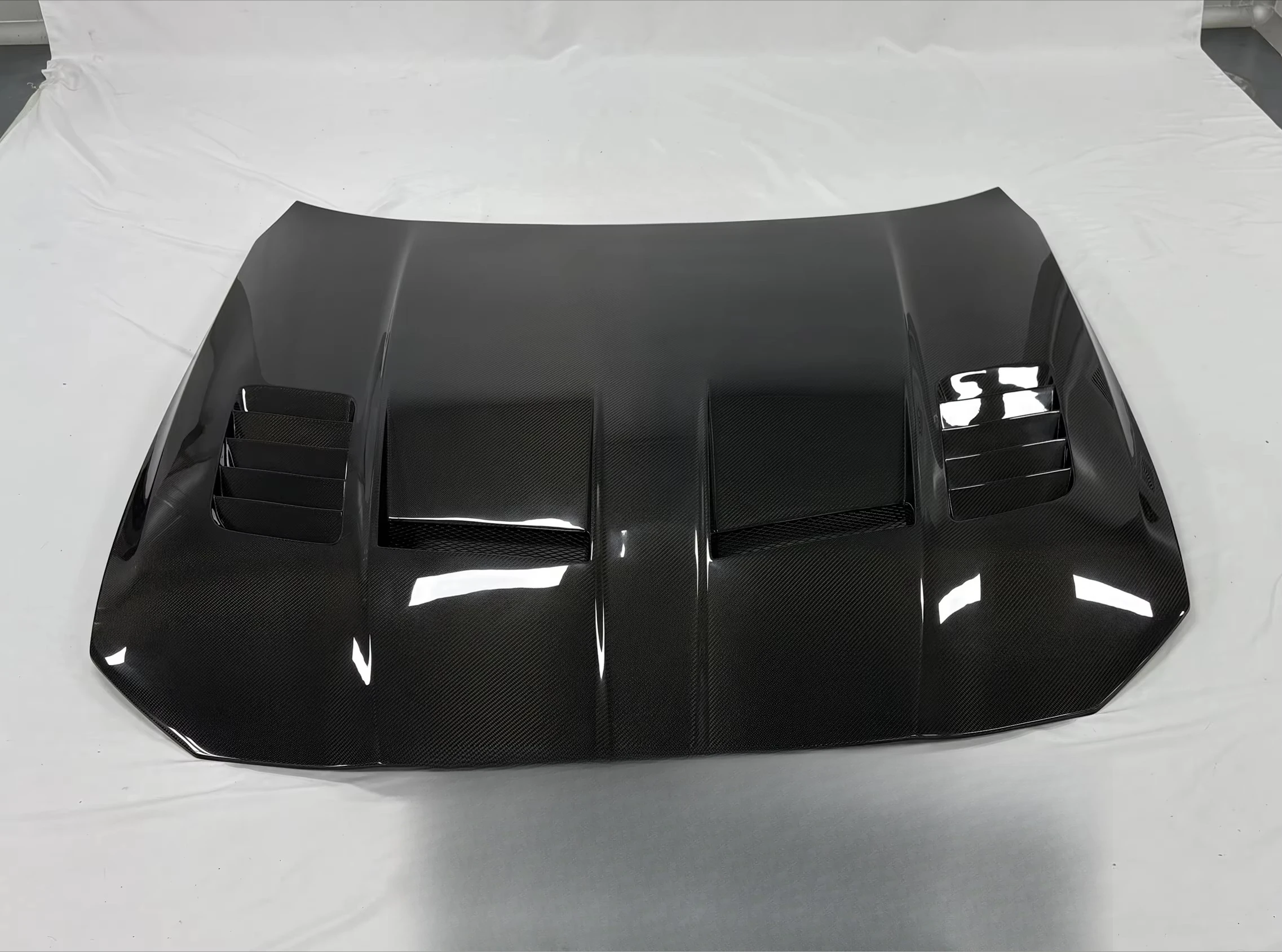 MRD Carbon Fiber Hood for BMW G80 G82 M3 M4 G83 GTS-V Style Engine Cover Regular Honeycomb Forged
MRD Carbon Fiber Hood for BMW G80 G82 M3 M4 G83 GTS-V Style Engine Cover Regular Honeycomb Forged