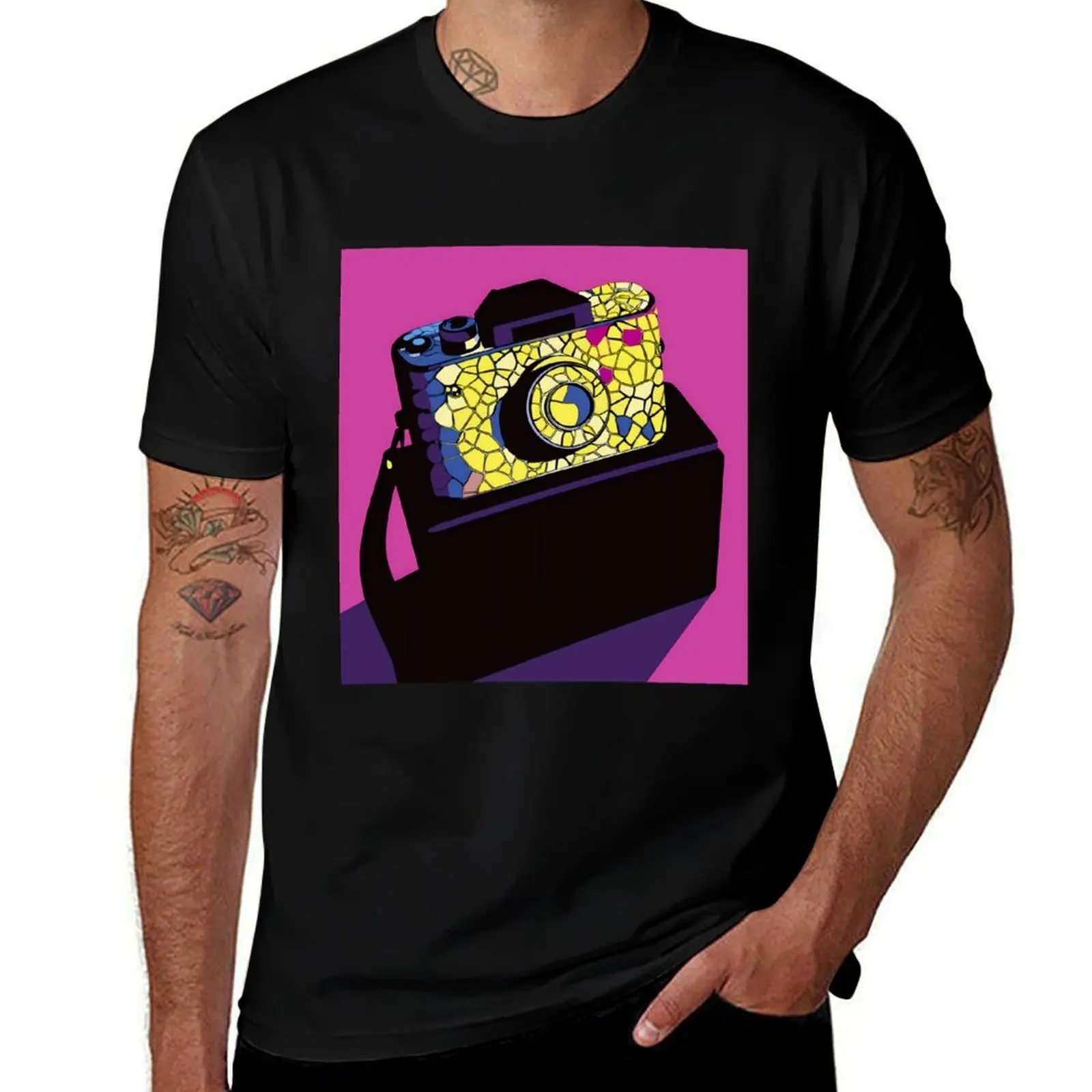 Abstract Colorful Camera Illustration on Black Base T-Shirt cotton graphic tees korean fashion heavyweight t shirts for men
Abstract Colorful Camera Illustration on Black Base T-Shirt cotton graphic tees korean fashion heavyweight t shirts for men