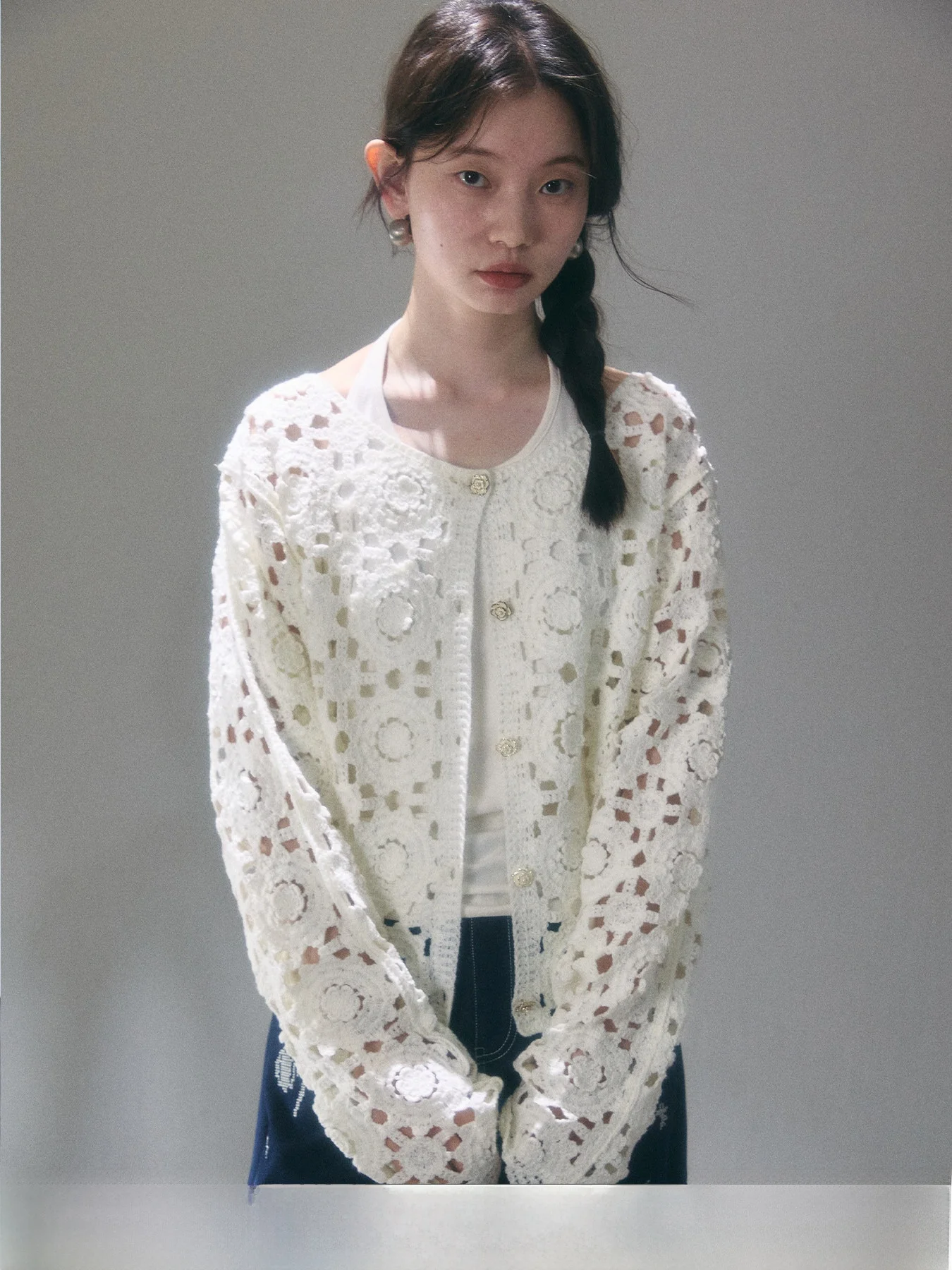 U Are Vintage Knitted Open Cardigan Embroidered Flower Hollow out Design Breathable Ladies' Short Outerwear Spring Season
U Are Vintage Knitted Open Cardigan Embroidered Flower Hollow out Design Breathable Ladies' Short Outerwear Spring Season