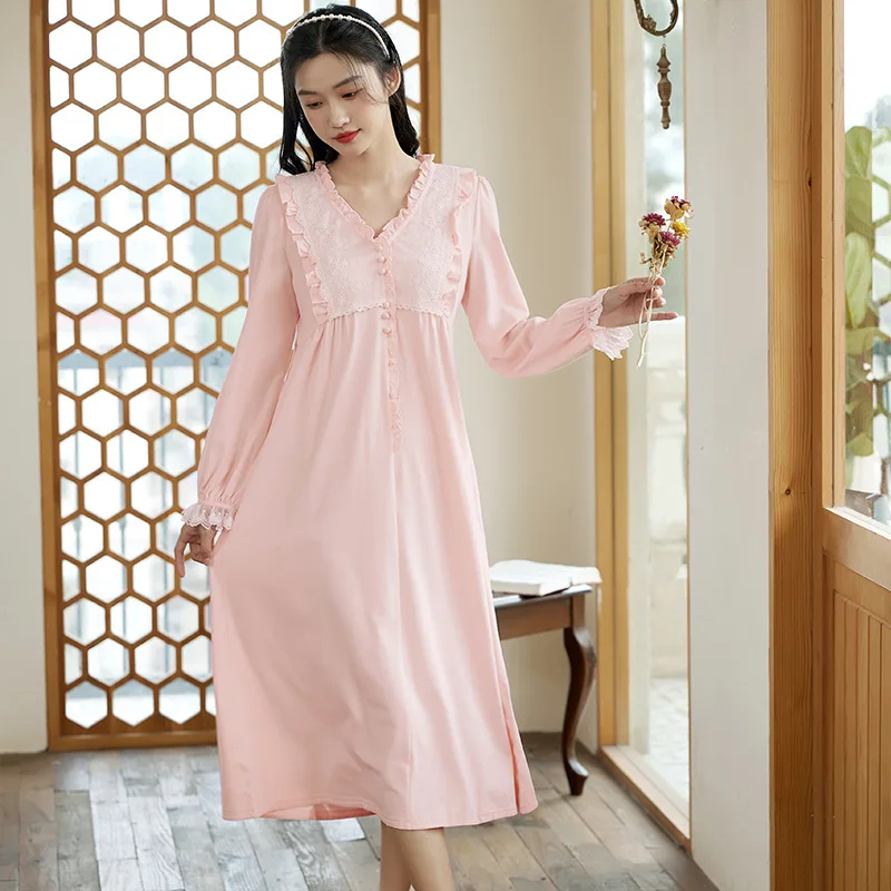 Spring Autumn Long Night Dress Women Cotton Sleepwear Princess Nightwear Embroider Full Sleeve Robe Loungewear Vintage Nightgown
Spring Autumn Long Night Dress Women Cotton Sleepwear Princess Nightwear Embroider Full Sleeve Robe Loungewear Vintage Nightgown