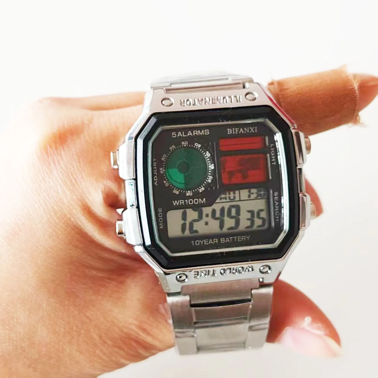 Electronic Watch Men's and Women's Trendy Square Multi functional Battery Watch Night Light Digital Watch
Electronic Watch Men's and Women's Trendy Square Multi functional Battery Watch Night Light Digital Watch