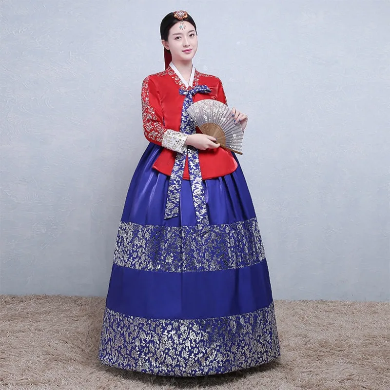 2026 Korean traditional ladies court wedding bronzing Korean national costume dance stage performing ancient costumes
2026 Korean traditional ladies court wedding bronzing Korean national costume dance stage performing ancient costumes