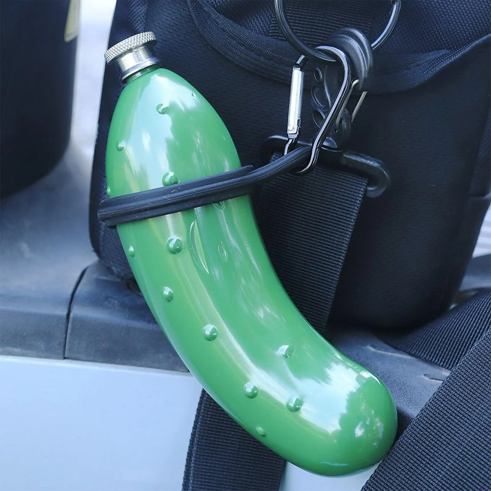 Liquor Flask 150ml Cucumber-Shaped Thin Bottle With Funnel And Carabiner Stainless Steel Drinking Flasks For Christmas
Liquor Flask 150ml Cucumber-Shaped Thin Bottle With Funnel And Carabiner Stainless Steel Drinking Flasks For Christmas