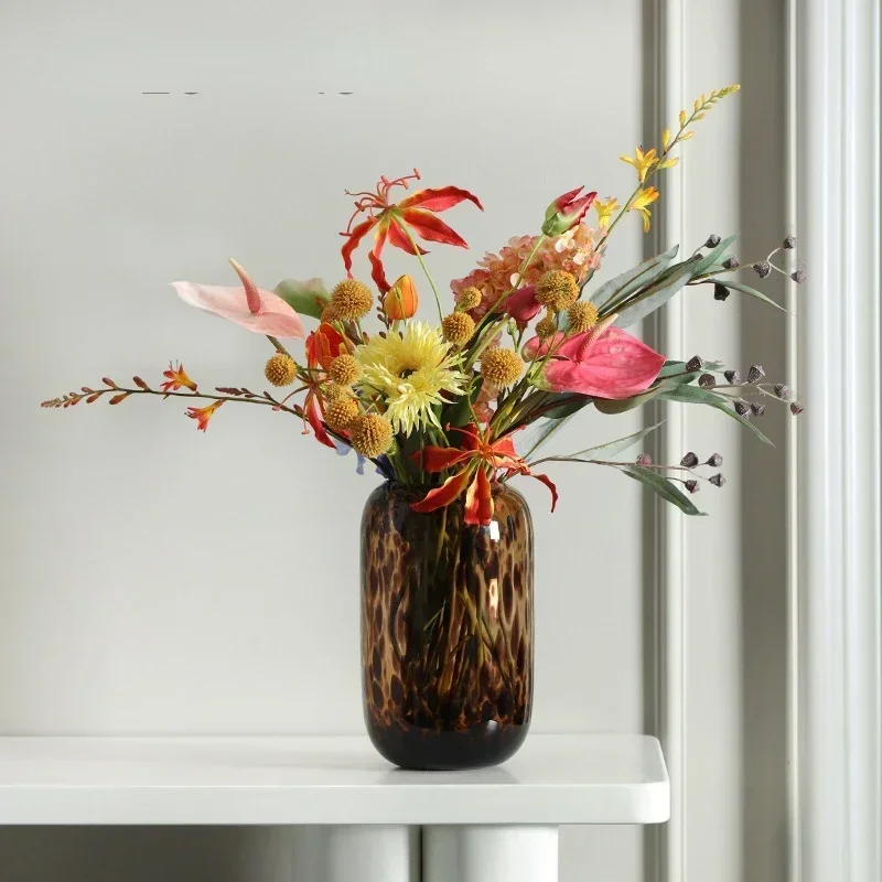 Home Amber leopard glass vase decoration Home designer Soft decoration Hydroponics
Home Amber leopard glass vase decoration Home designer Soft decoration Hydroponics