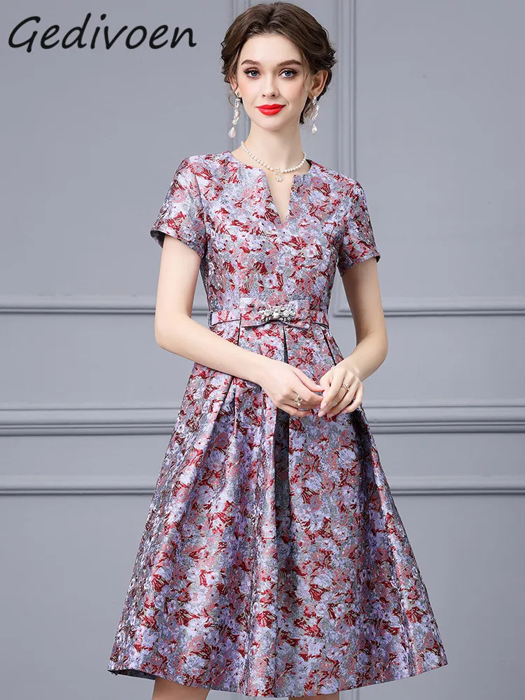 Gedivoen Autumn Fashion Designer Elegant Jacquard Dress Women's V Neck Short Sleeve Diamond Bow Sashes A-LINE Slim Long Dresses
Gedivoen Autumn Fashion Designer Elegant Jacquard Dress Women's V Neck Short Sleeve Diamond Bow Sashes A-LINE Slim Long Dresses