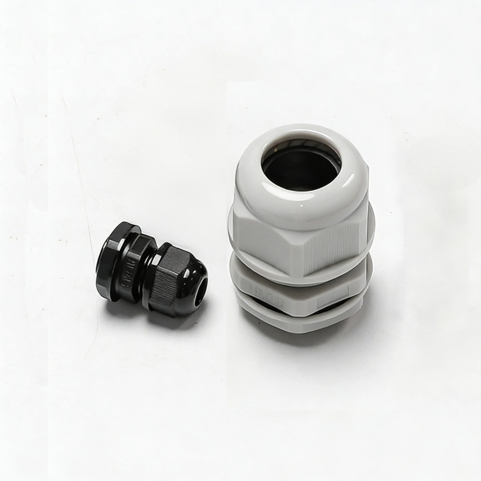 100pcs M25 Black Waterproof Nylon Plastic Cable Gland
100pcs M25 Black Waterproof Nylon Plastic Cable Gland