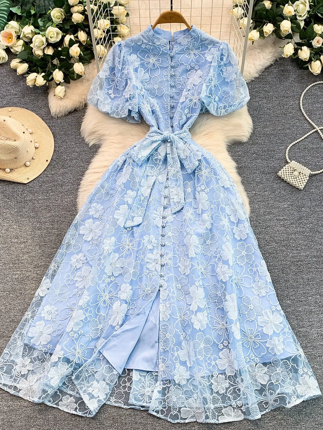 Retro Lady Heavy Embroidery Stand Collar Dress Women's Bubble Sleeve Long Dress Soft Style Commute Style High Waist A-Line Skirt
Retro Lady Heavy Embroidery Stand Collar Dress Women's Bubble Sleeve Long Dress Soft Style Commute Style High Waist A-Line Skirt
